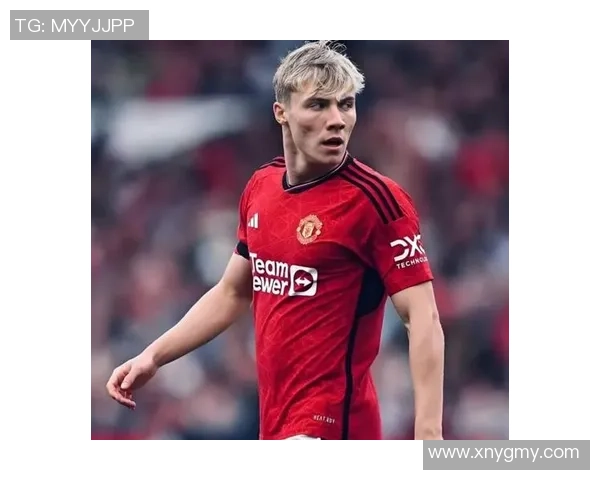 国王杯曼联大胜那不勒斯红牌争议引发全场热议与转会传闻